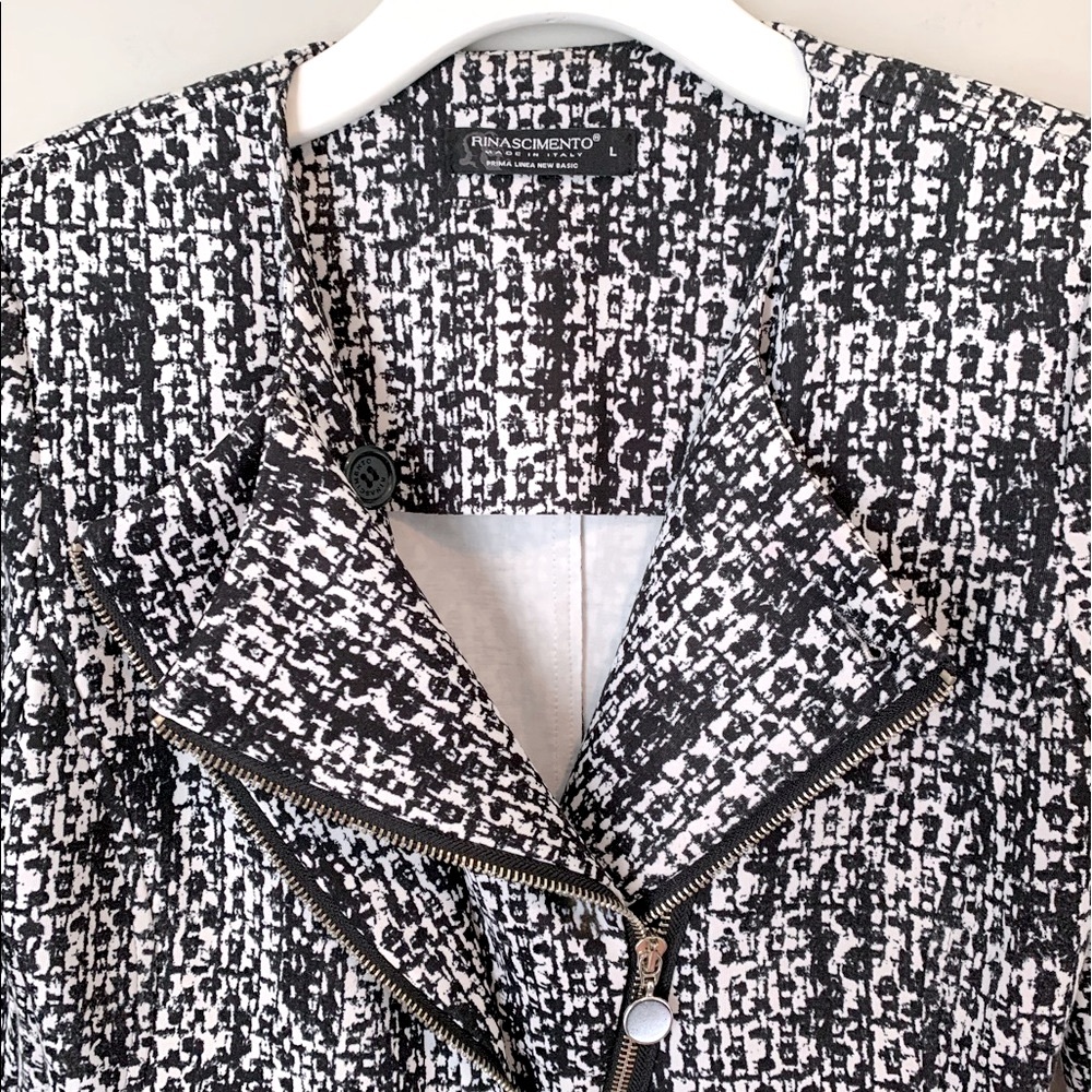 Rinascimento size L black and white blazer - Picture 2 of 12
